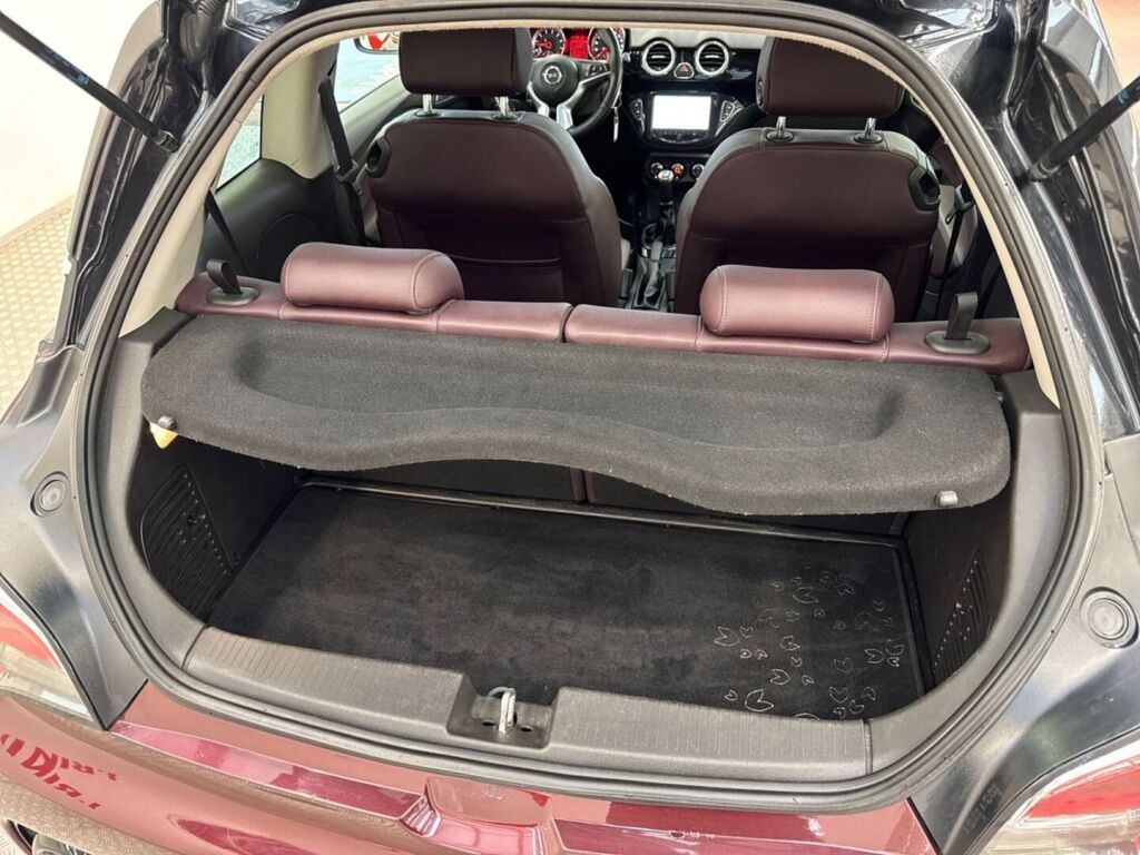Opel Adam 2013 Punainen
