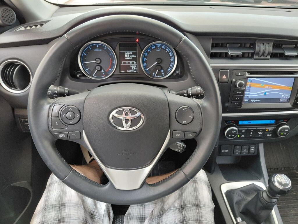 Toyota Auris 2013 Valkoinen