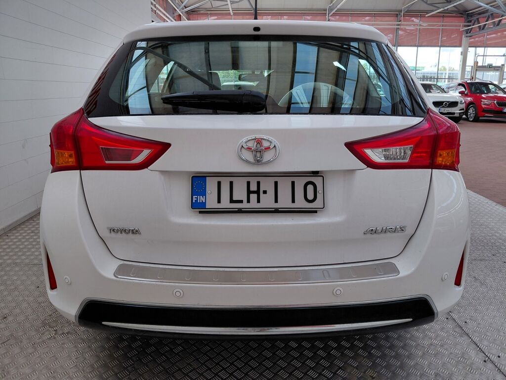 Toyota Auris 2013 Valkoinen