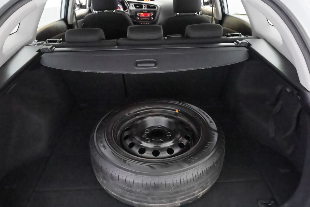 Kia Ceed 2013 Valkoinen