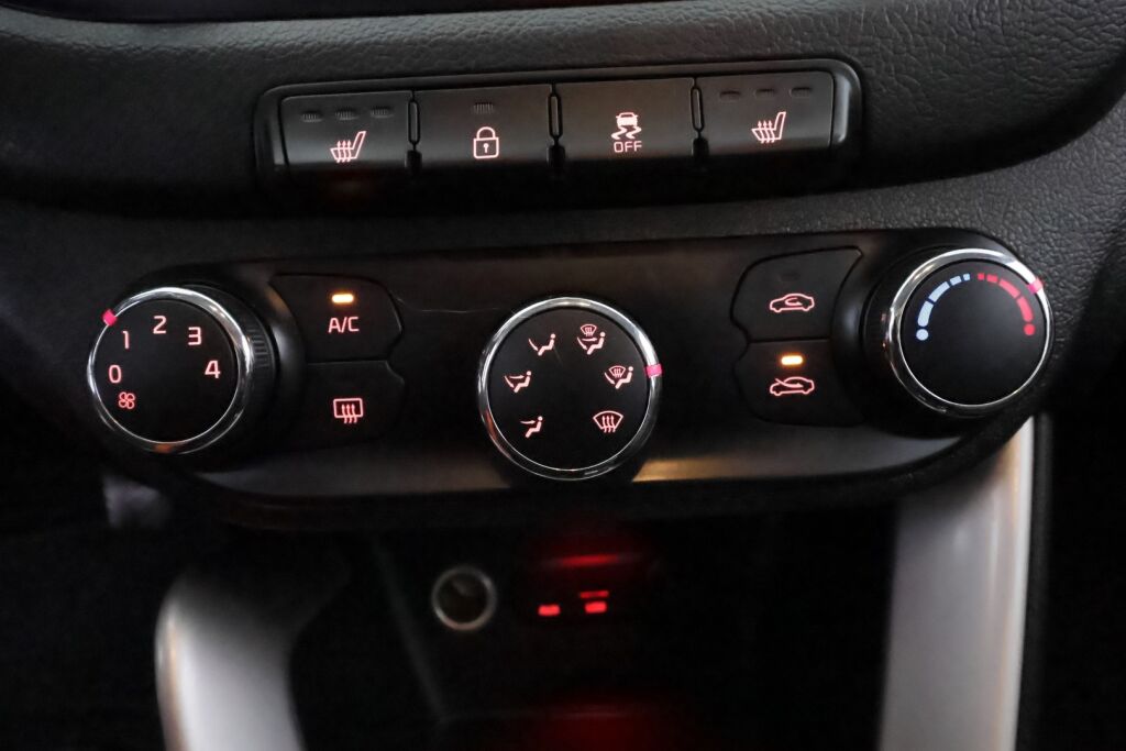 Kia Ceed 2013 Valkoinen