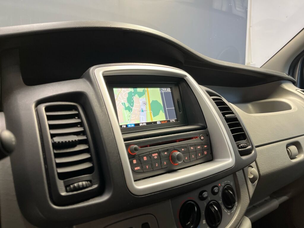 Opel Vivaro 2014 Harmaa