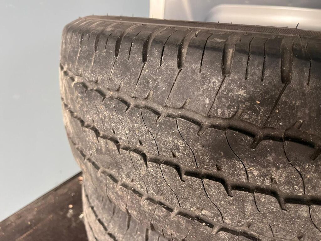 Opel Vivaro 2014 Harmaa