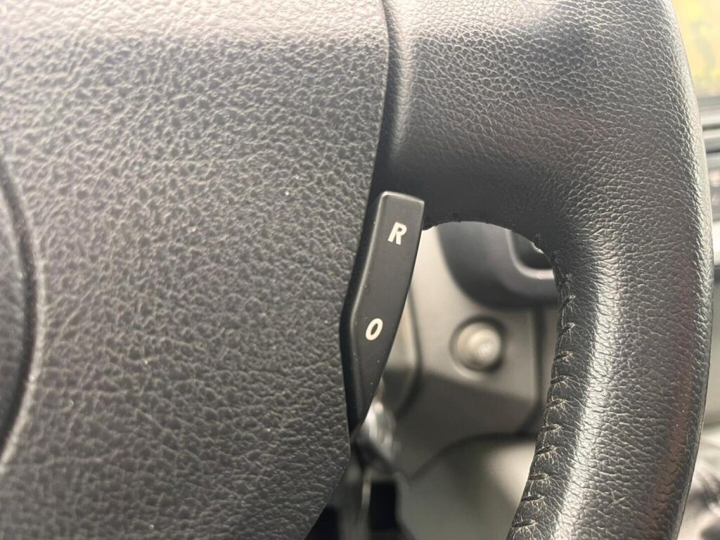 Opel Vivaro 2014 Harmaa