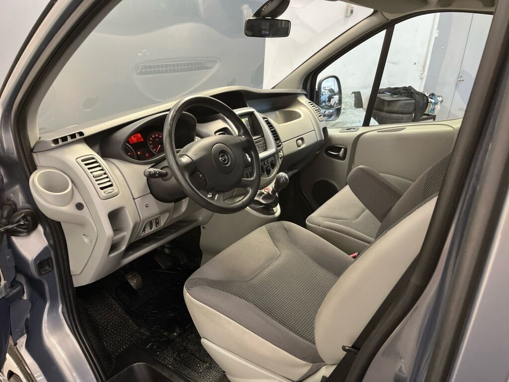 Opel Vivaro 2014 Harmaa