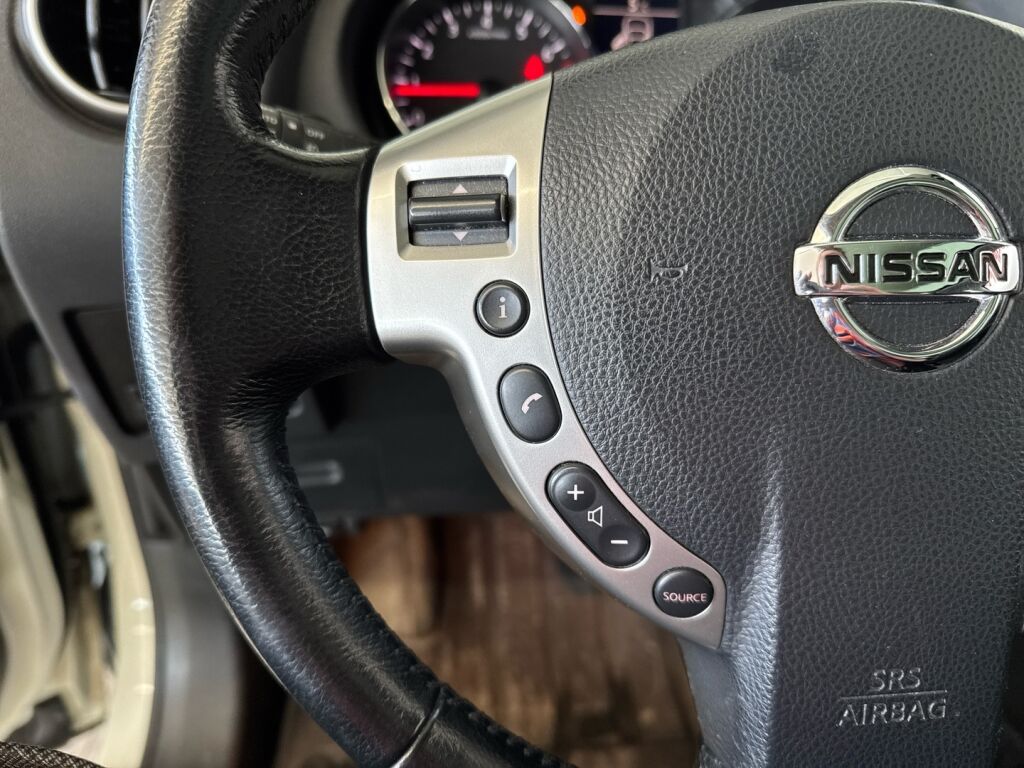 Nissan Qashqai 2013 Valkoinen