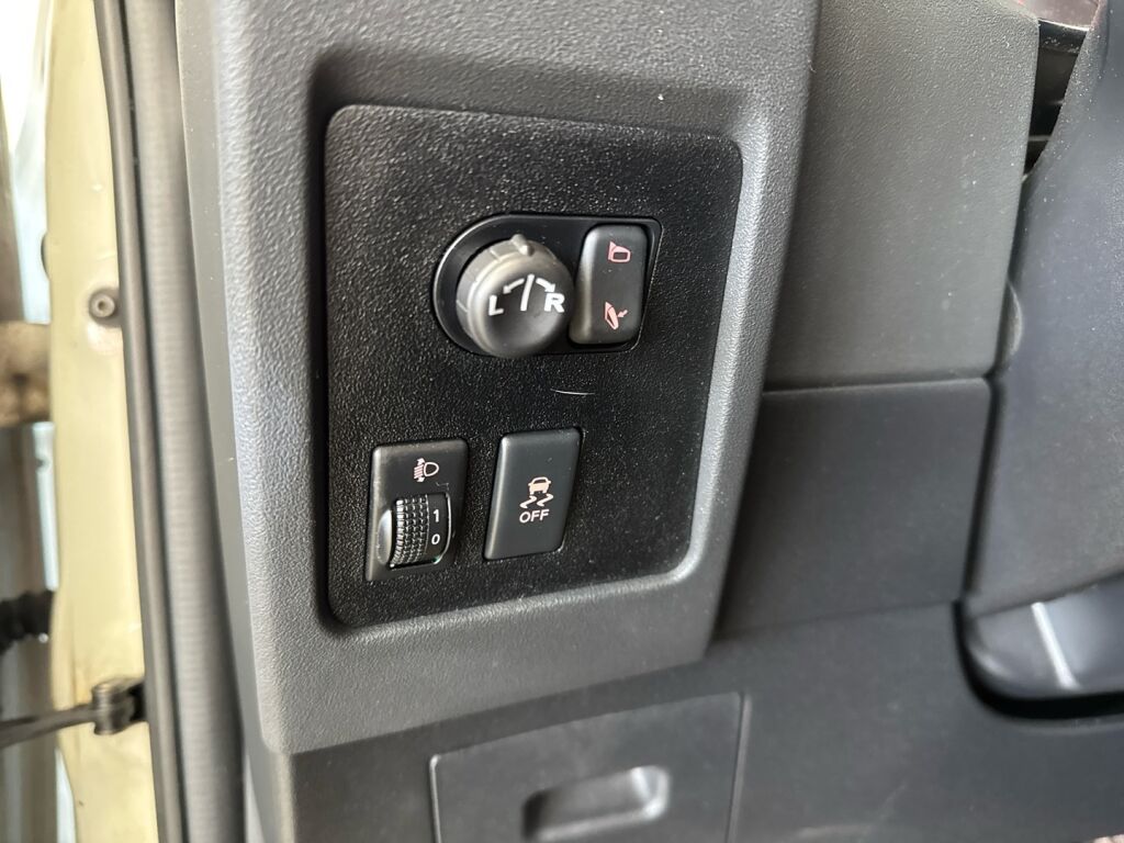 Nissan Qashqai 2013 Valkoinen