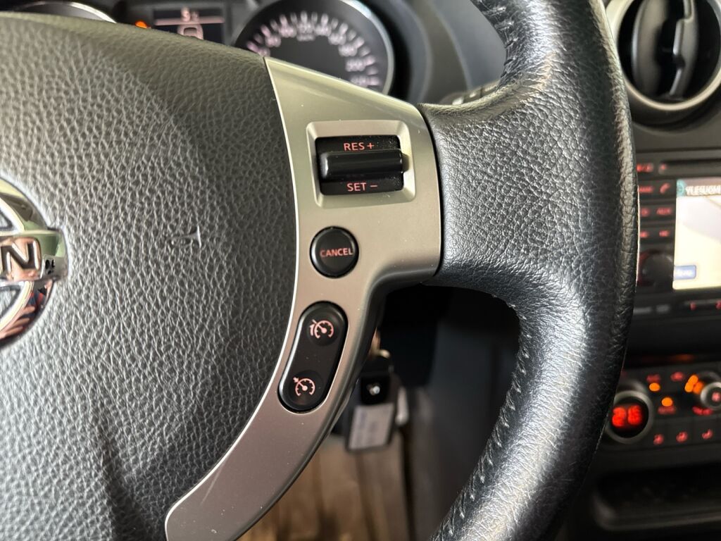 Nissan Qashqai 2013 Valkoinen