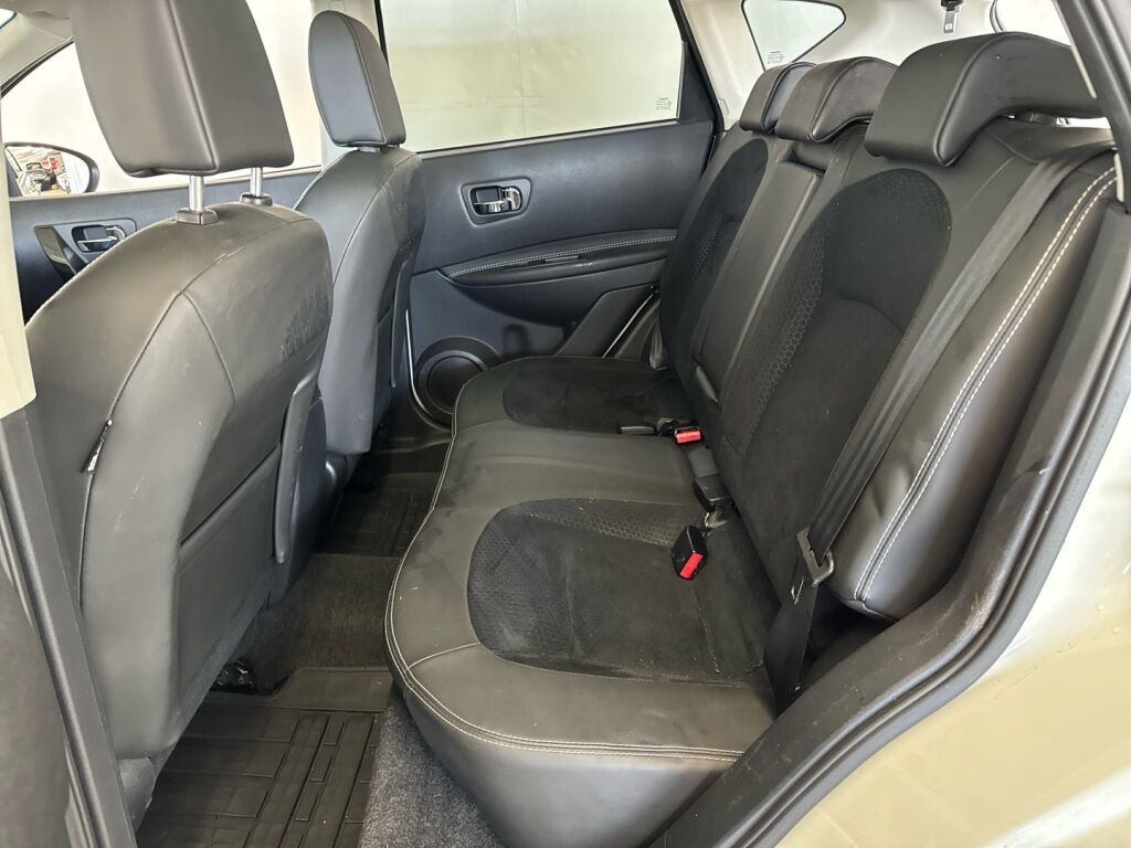 Nissan Qashqai 2013 Valkoinen