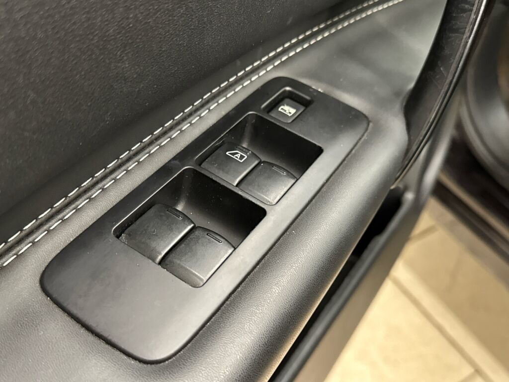 Nissan Qashqai 2013 Violetti