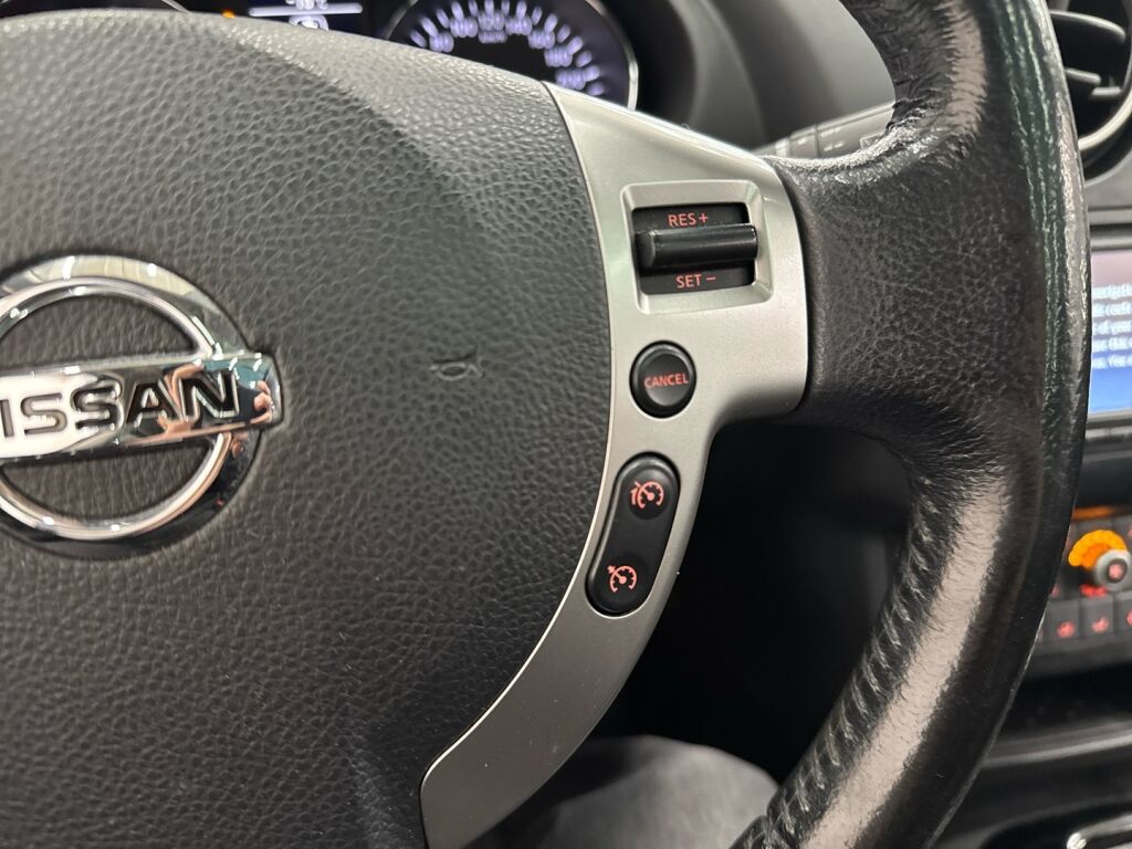 Nissan Qashqai 2013 Violetti