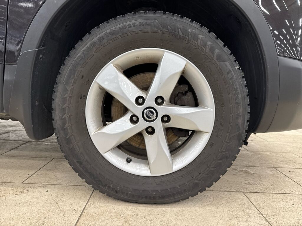 Nissan Qashqai 2013 Violetti