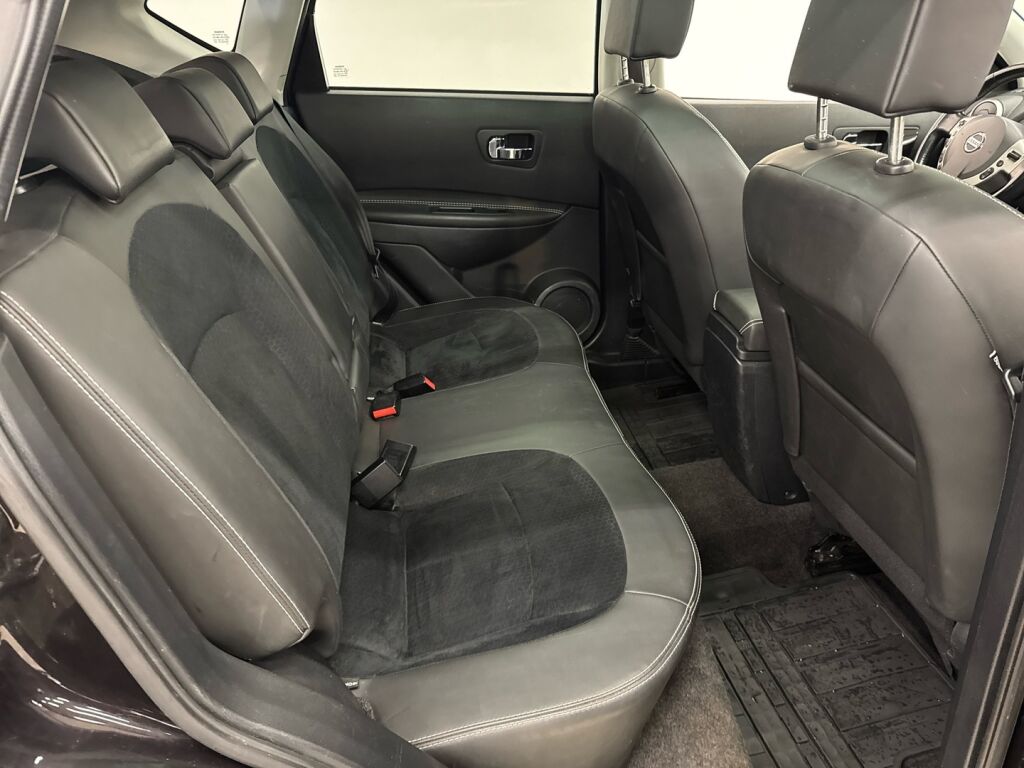 Nissan Qashqai 2013 Violetti