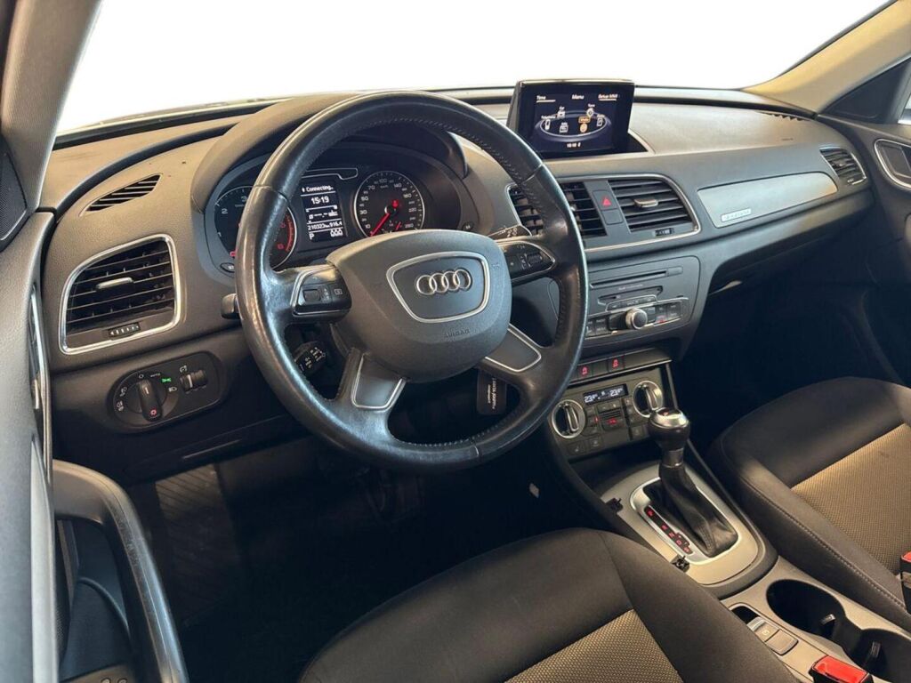Audi Q3 2013 Hopea