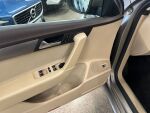 Volkswagen Passat 2014 Ruskea (beige)