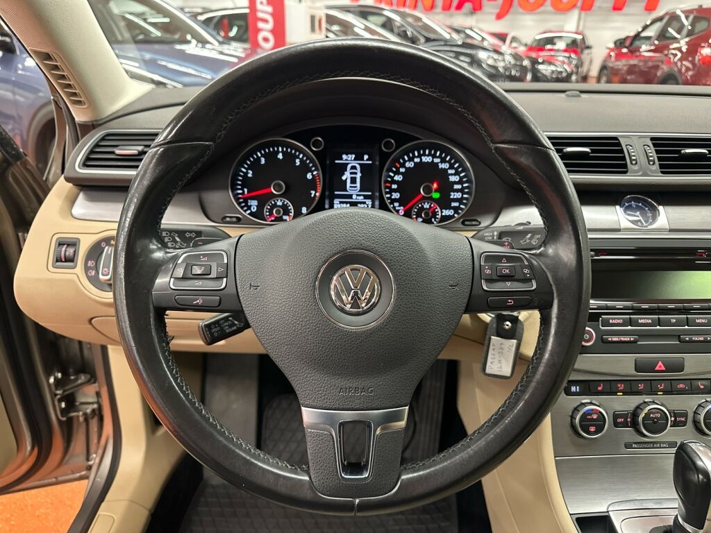 Volkswagen Passat 2014 Ruskea (beige)
