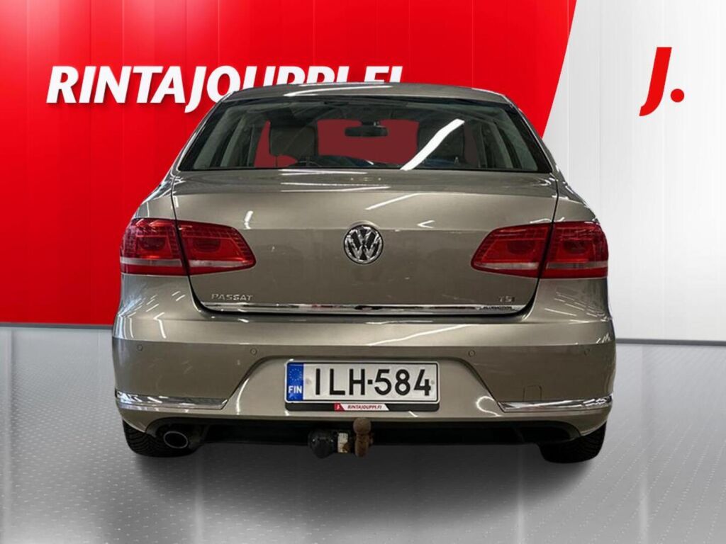 Volkswagen Passat 2014 Ruskea (beige)
