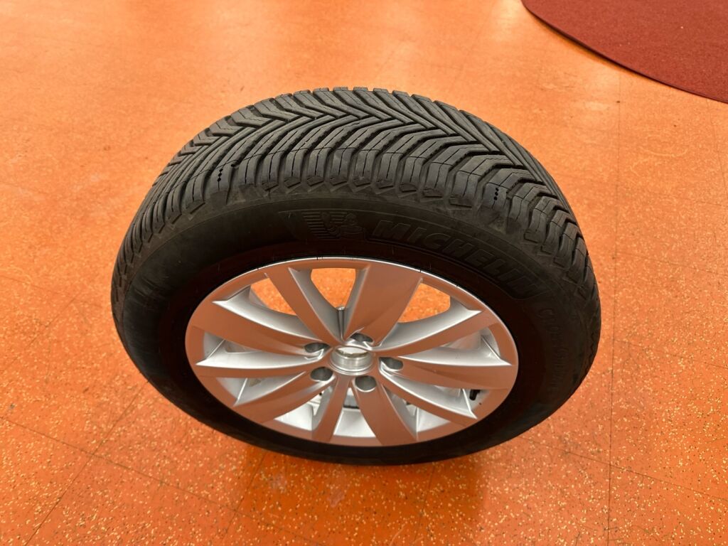 Volkswagen Passat 2014 Ruskea (beige)