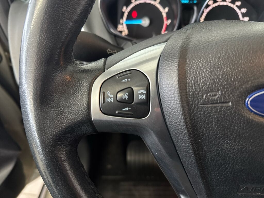 Ford B-Max 2013 Harmaa