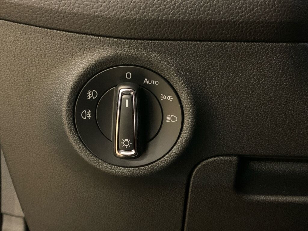 Skoda Kodiaq 2018 Ruskea (beige)