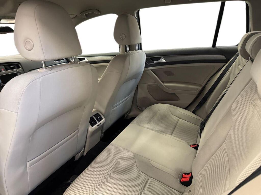 Volkswagen Golf 2013 Harmaa