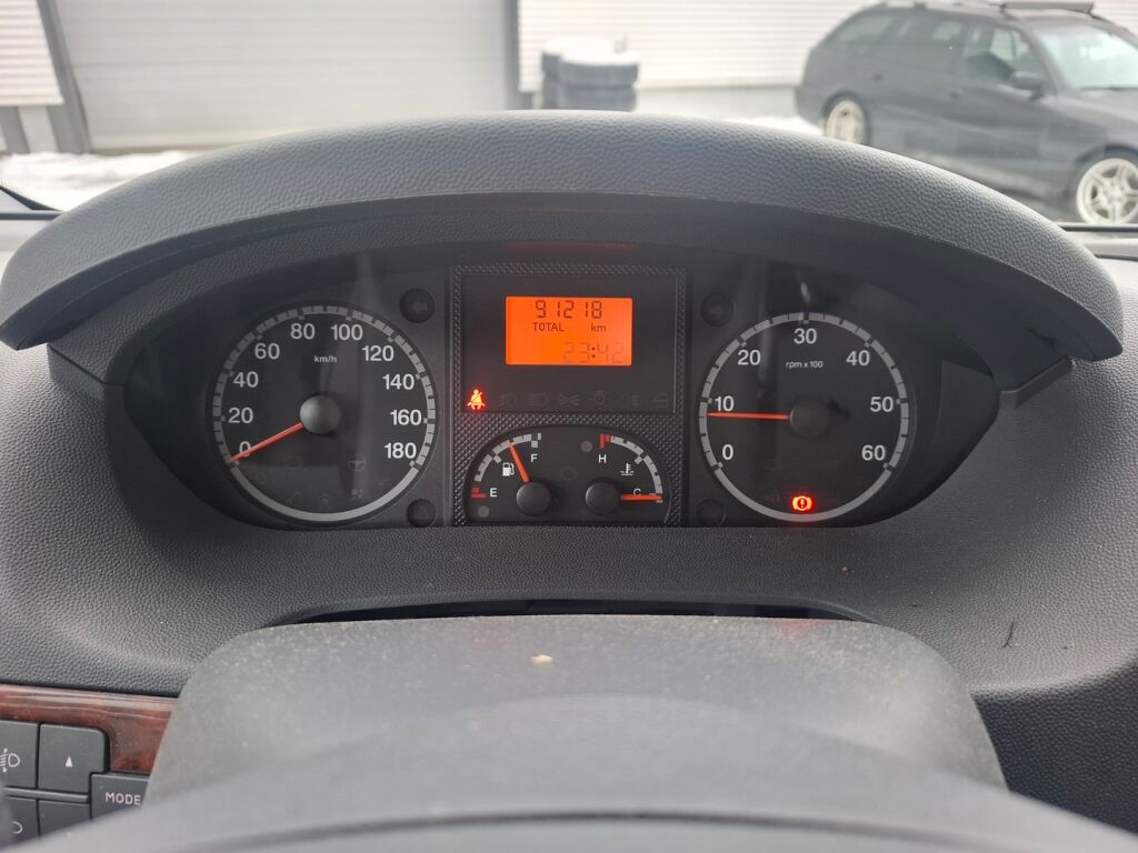 Adria Coral Plus 670 SL 2010 Valkoinen