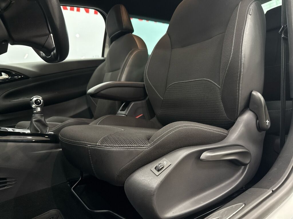 Citroen DS3 2013 Valkoinen