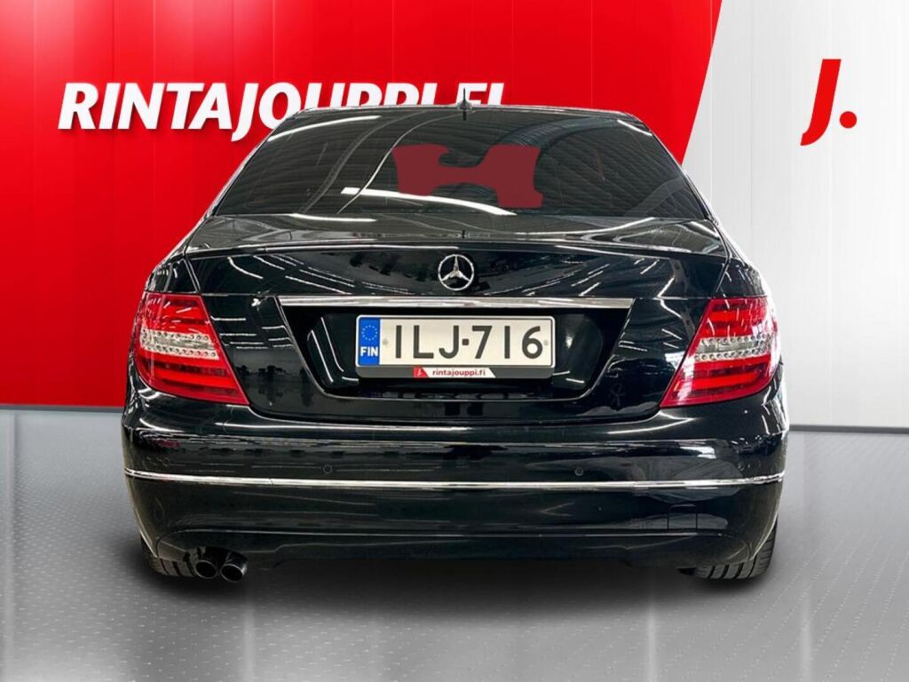 Mercedes-Benz C 2013 Musta