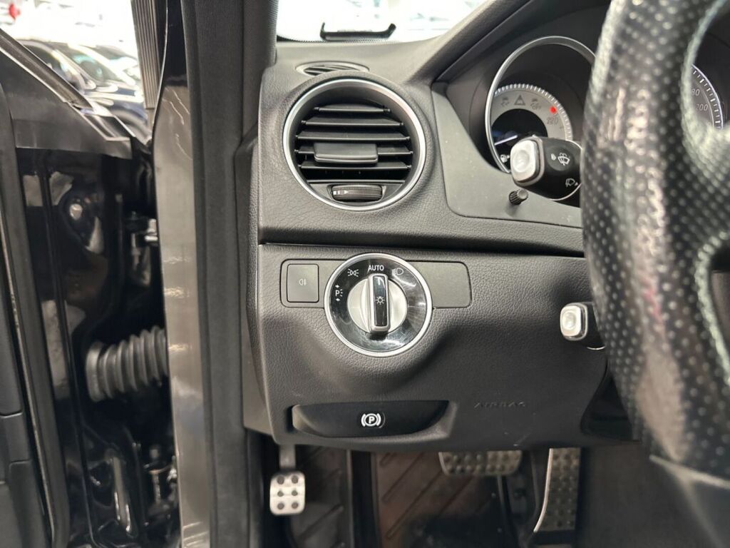 Mercedes-Benz C 2013 Musta