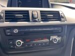 BMW 320 2013 Punainen