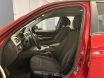 BMW 320 2013 Punainen