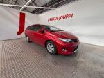 Toyota Auris 2013 Punainen