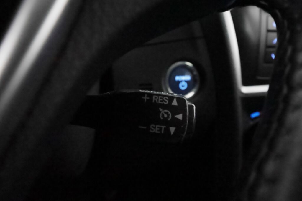 Toyota Auris 2014 Harmaa