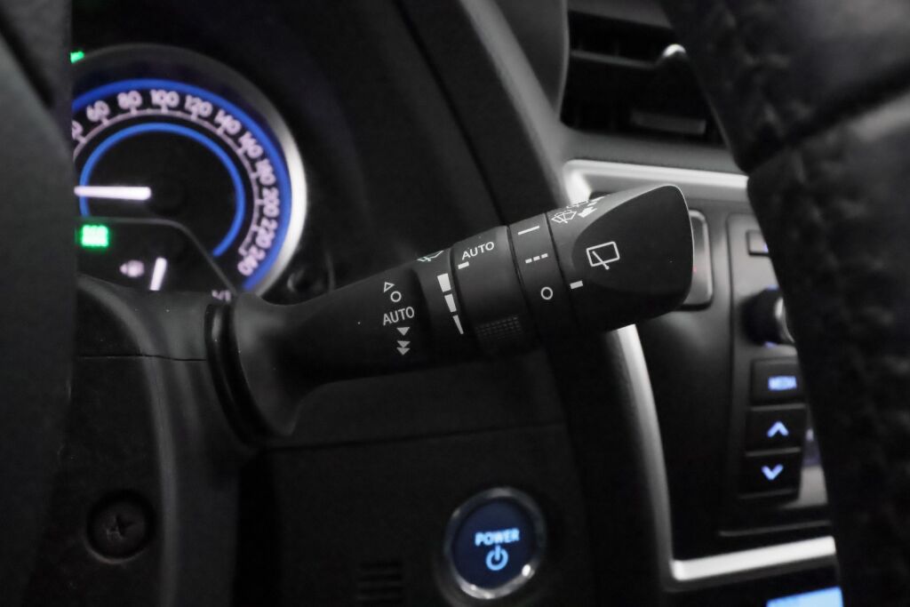 Toyota Auris 2014 Harmaa