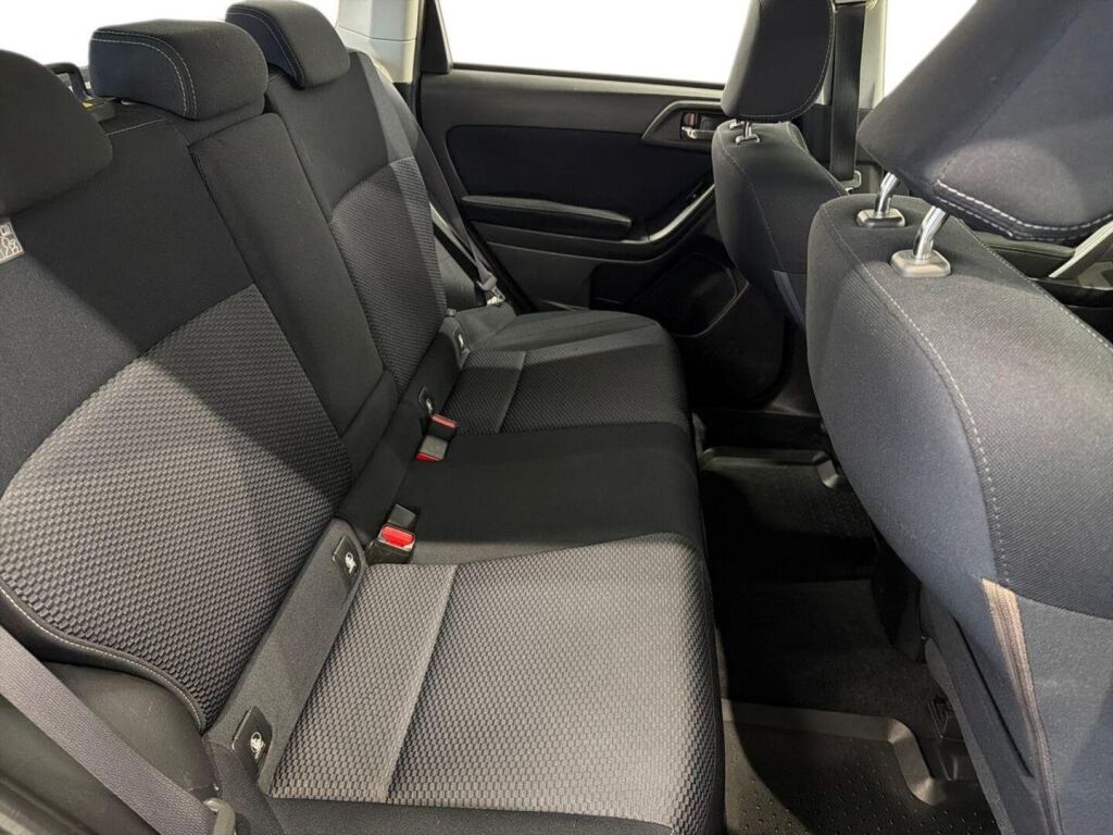 Subaru Forester 2013 Punainen