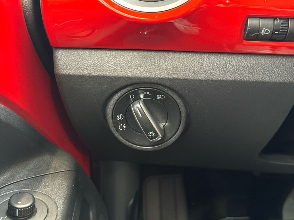 Volkswagen up! 2014 Oranssi