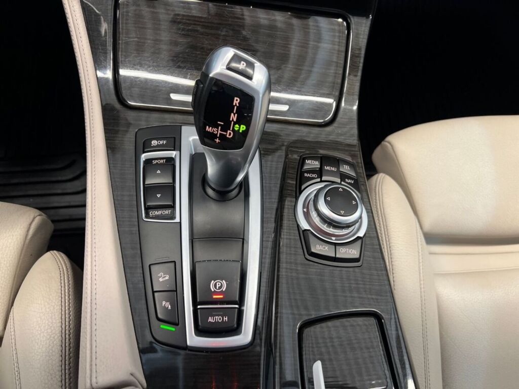 BMW 520 2013 Harmaa