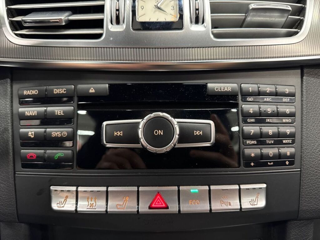 Mercedes-Benz E 2013 Sininen