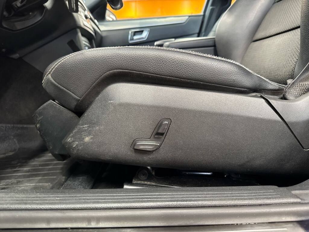 Mercedes-Benz E 2013 Sininen