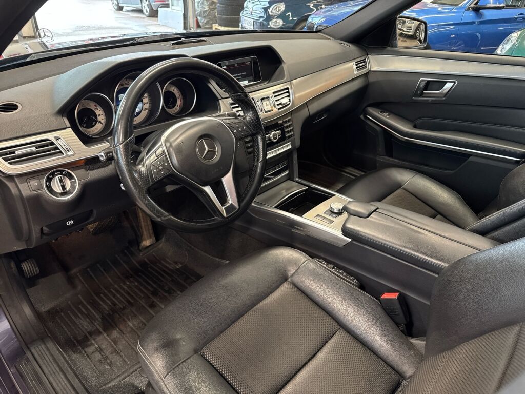 Mercedes-Benz E 2013 Sininen