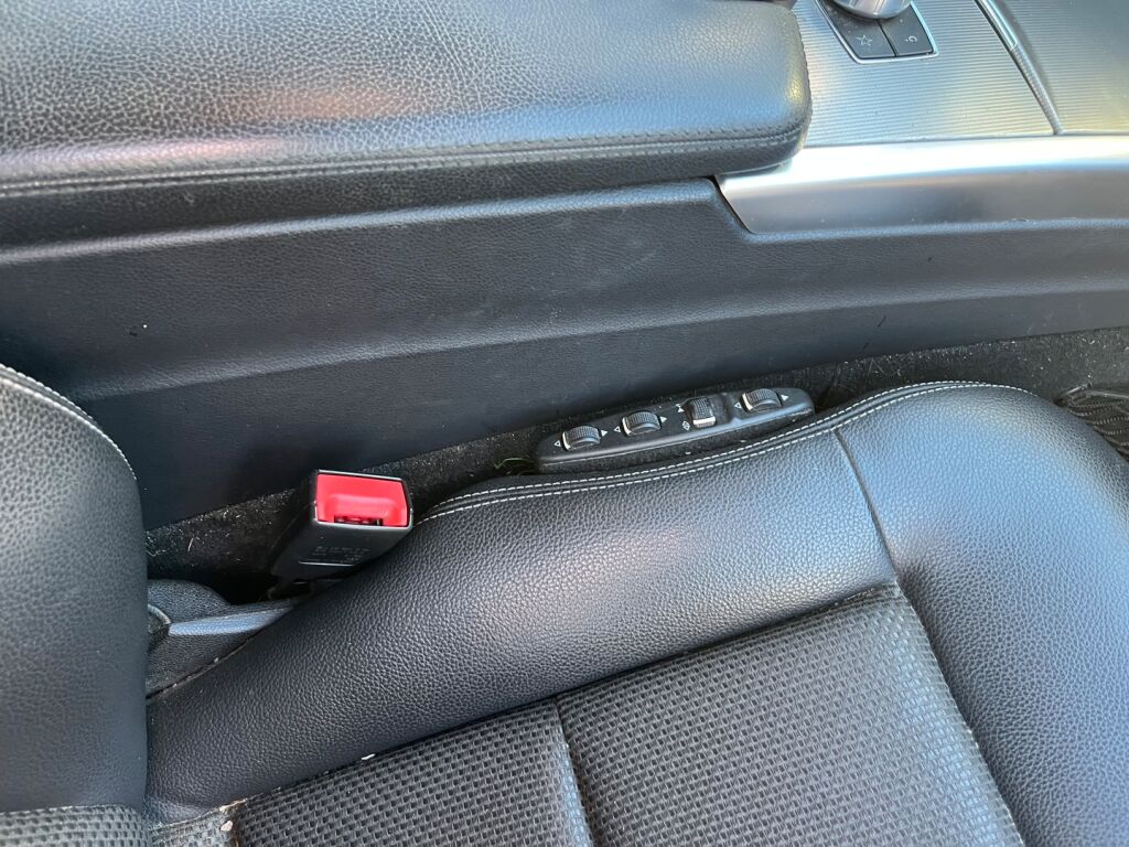 Mercedes-Benz E 2013 Sininen