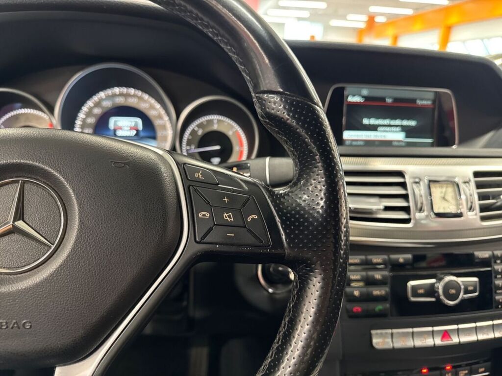 Mercedes-Benz E 2013 Sininen