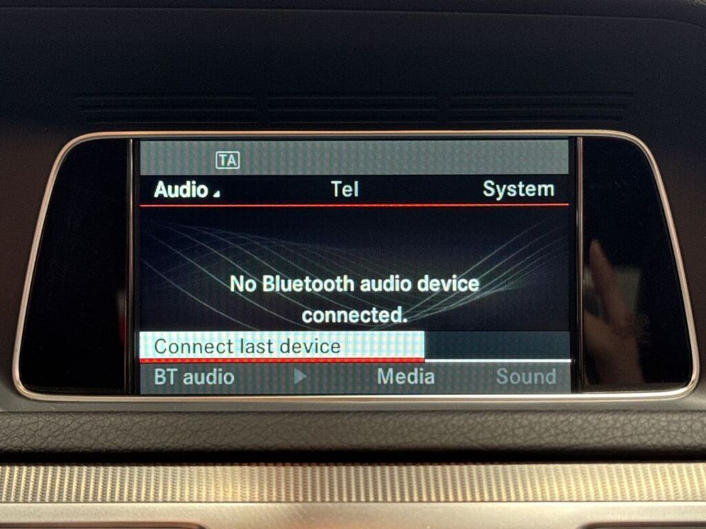 Mercedes-Benz E 2013 Sininen
