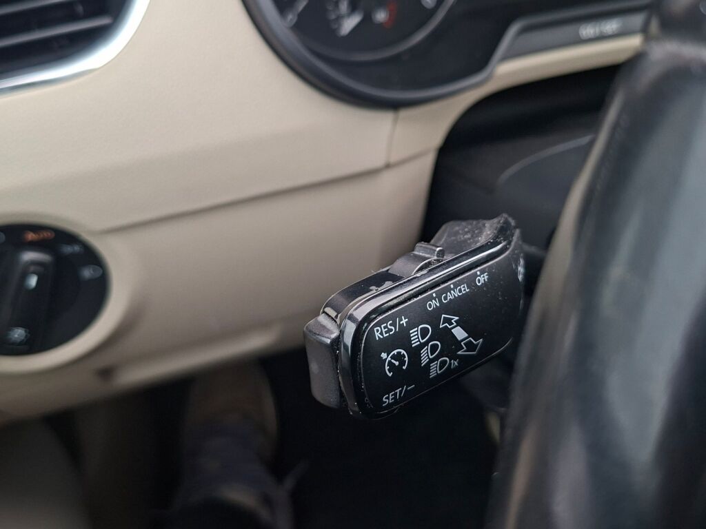 Skoda Octavia 2014 Valkoinen