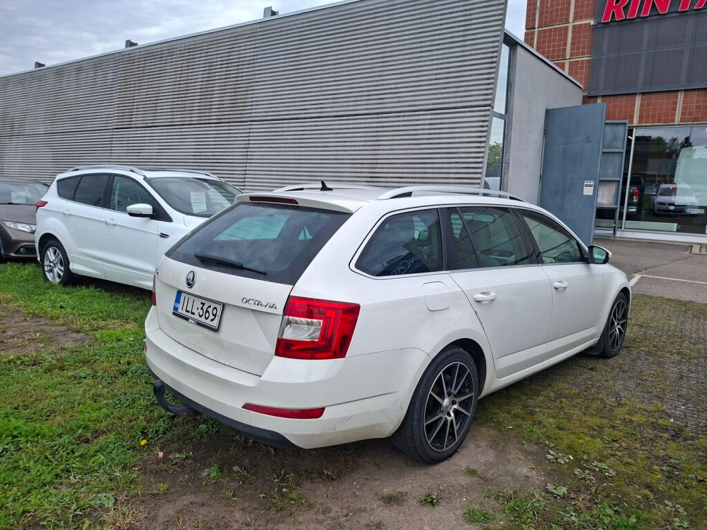 Skoda Octavia 2014 Valkoinen