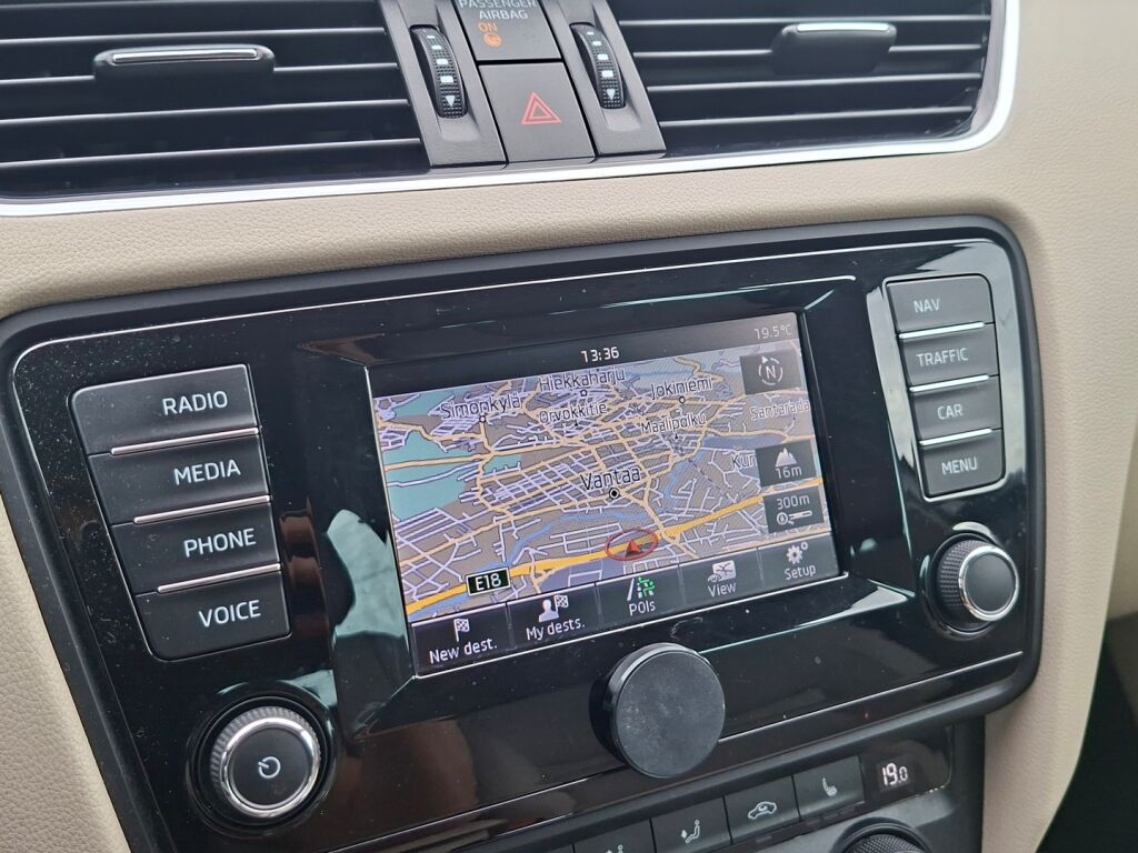 Skoda Octavia 2014 Valkoinen