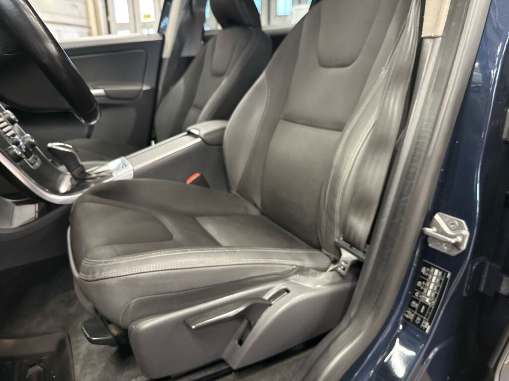 Volvo XC60 2014 Sininen