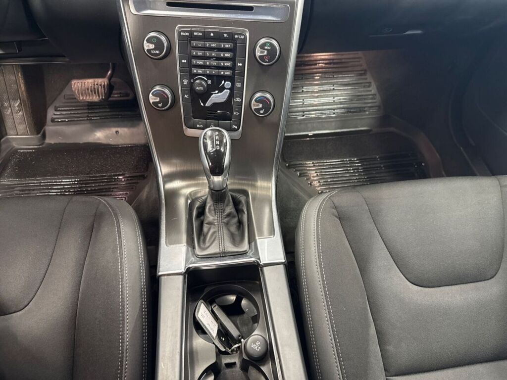 Volvo XC60 2014 Sininen