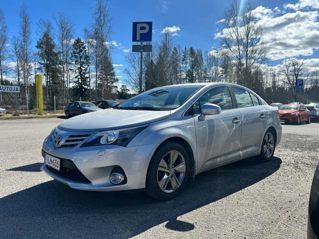 Toyota Avensis 2014 Hopea