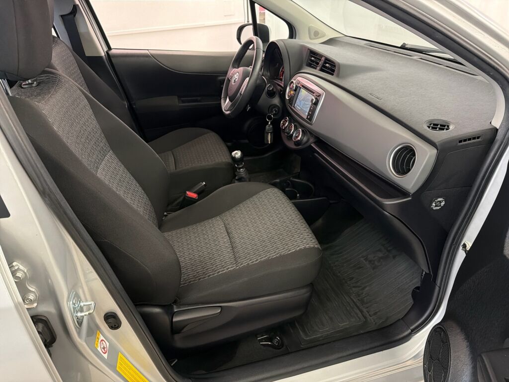 Toyota Yaris 2014 Hopea